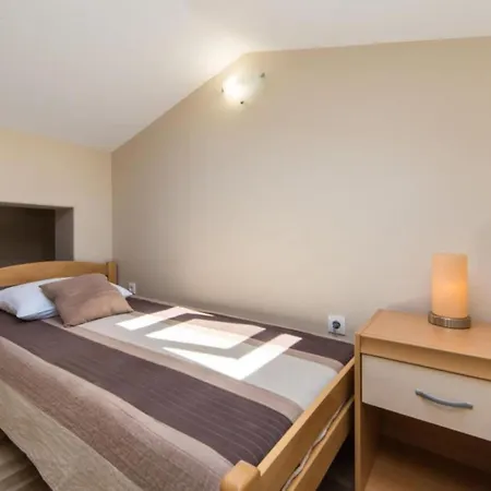 Apartmán Nmn - With Balcony 2 *